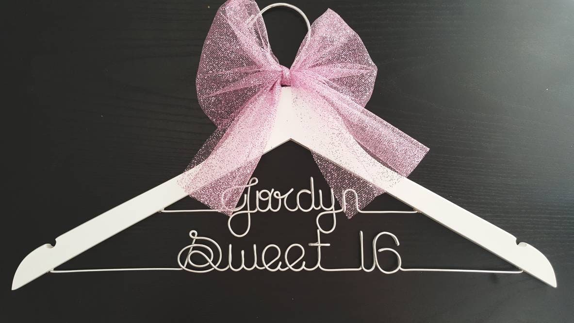 2 Line-. sweet sixteen Hanger, Name Hanger,mis quince Hanger,Personalized Hanger, 16th birthday gift, Party gift, perfect birthday gift