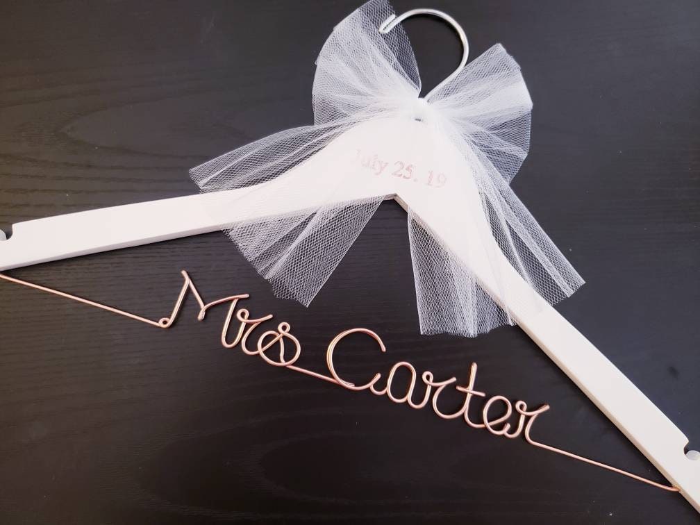 Bride Hanger in wire – WeddingHangerStudio