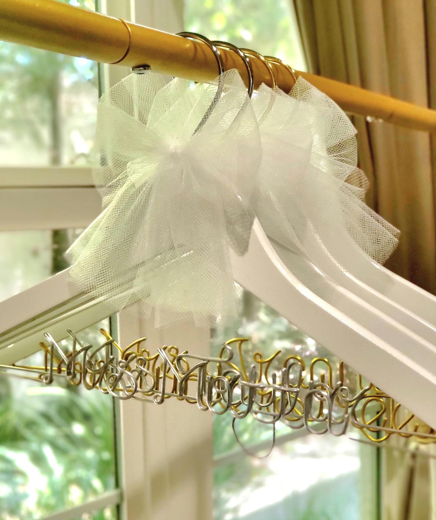 SET of 8 single hangers/ Wedding hangers / birde hangers