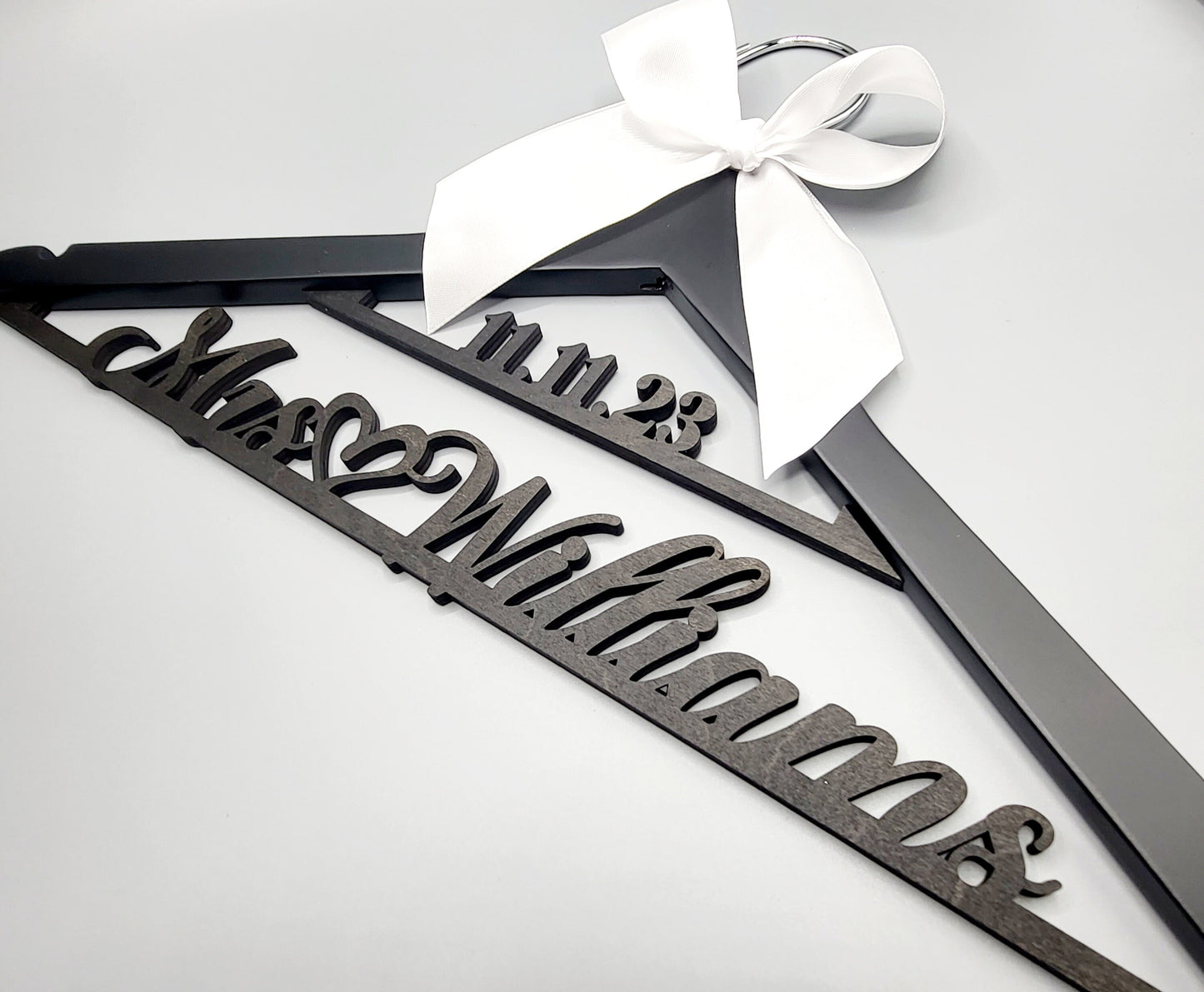 Laser Cut / Wedding Dress Hanger / Mrs Hanger / Bride Hanger / Wedding Hanger / Bridesmaid Hanger / Personalized Bridal Gift