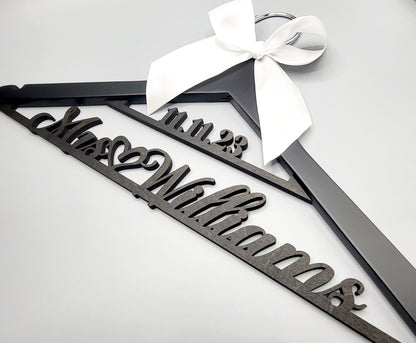 Laser Cut / Wedding Dress Hanger / Mrs Hanger / Bride Hanger / Wedding Hanger / Bridesmaid Hanger / Personalized Bridal Gift
