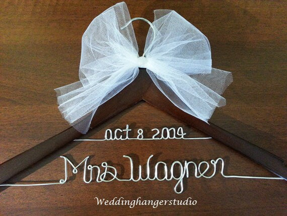 2 Line-Wedding dress Hanger with date, Name Hanger, Bride Hanger,Personalized Hanger, Bridesmaid, Bride Gift, Bridal Party gift
