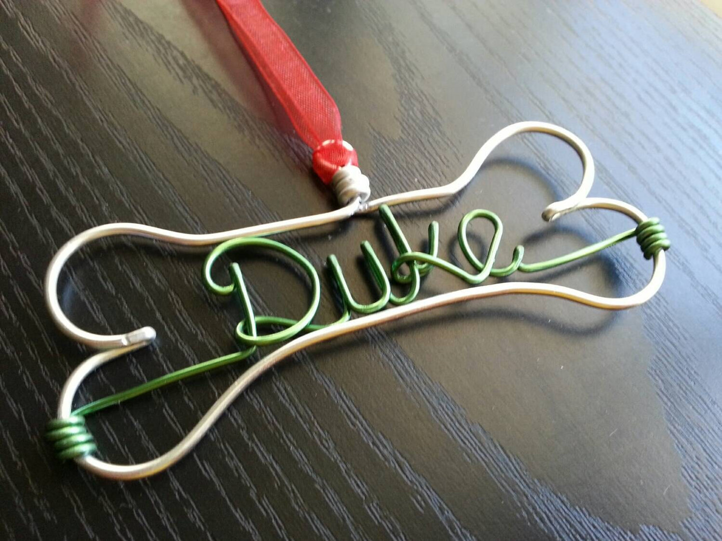 Dog Ornaments / bone name ornaments/ Christmas gift / ornament / home decor / Christmas tree decor / holiday gift / name wire