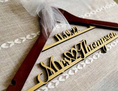Laser Cut / Wedding Dress Hanger / Mrs Hanger / Bride Hanger / Wedding Hanger / Bridesmaid Hanger / Personalized Bridal Gift