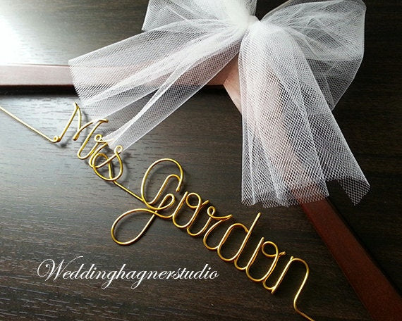 Wedding dress Hanger / Name Hanger/ Bride Hanger/Personalized Hanger/Bridal party gift/ Bride Gift