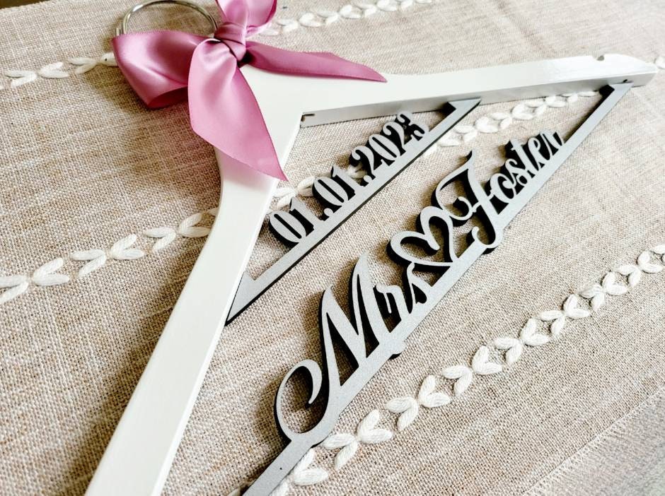 LaserCut / Wedding Dress Hanger / Mrs Hanger / Bride Hanger / Wedding Hanger / Bridesmaid Hanger / Personalized Bridal Gift