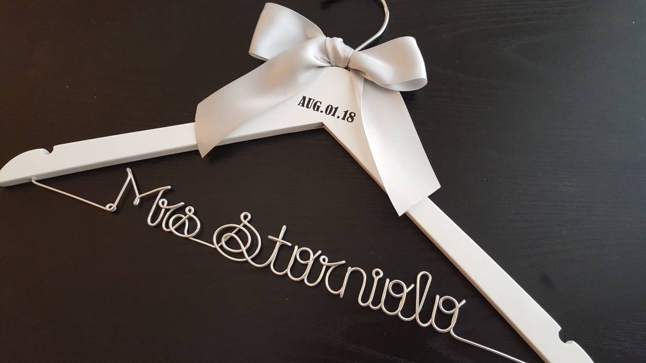 SHIPS In 1 DAY/ Wedding hanger with date / NAME hanger/ mrs. hanger / wedding hangers / Bride hanger/ wedding gift