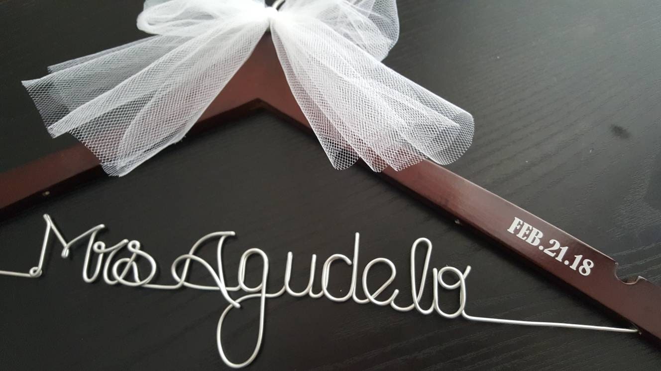 SHIPS In 1 DAY/ Wedding hanger with date / NAME hanger/ mrs. hanger / wedding hangers / Bride hanger/ wedding gift