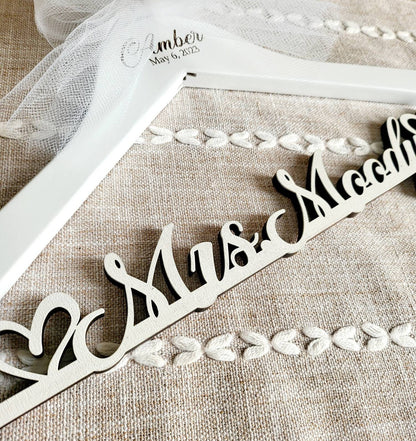 SHIP IN 1-2 DAY/Laser Cut /laser engraving/Wedding Dress Hanger /Bride Hanger /Wedding Hanger /Bridesmaid Hanger /Personalized Bridal Gift