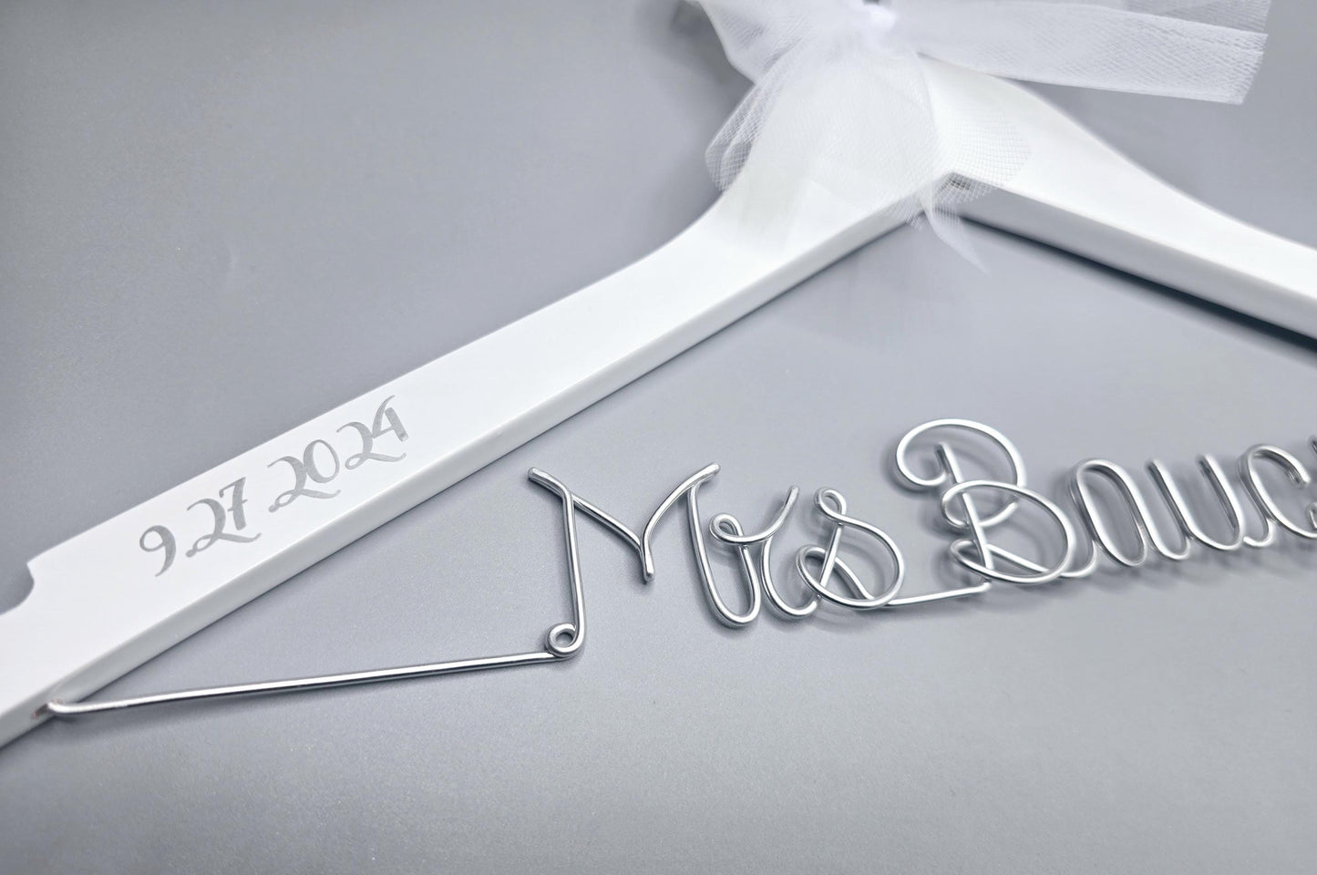 Wedding dress hanger. Wedding hanger for bride. Bridal hanger. Bride hanger. Bride gift. Wedding hanger. Personalized Hanger